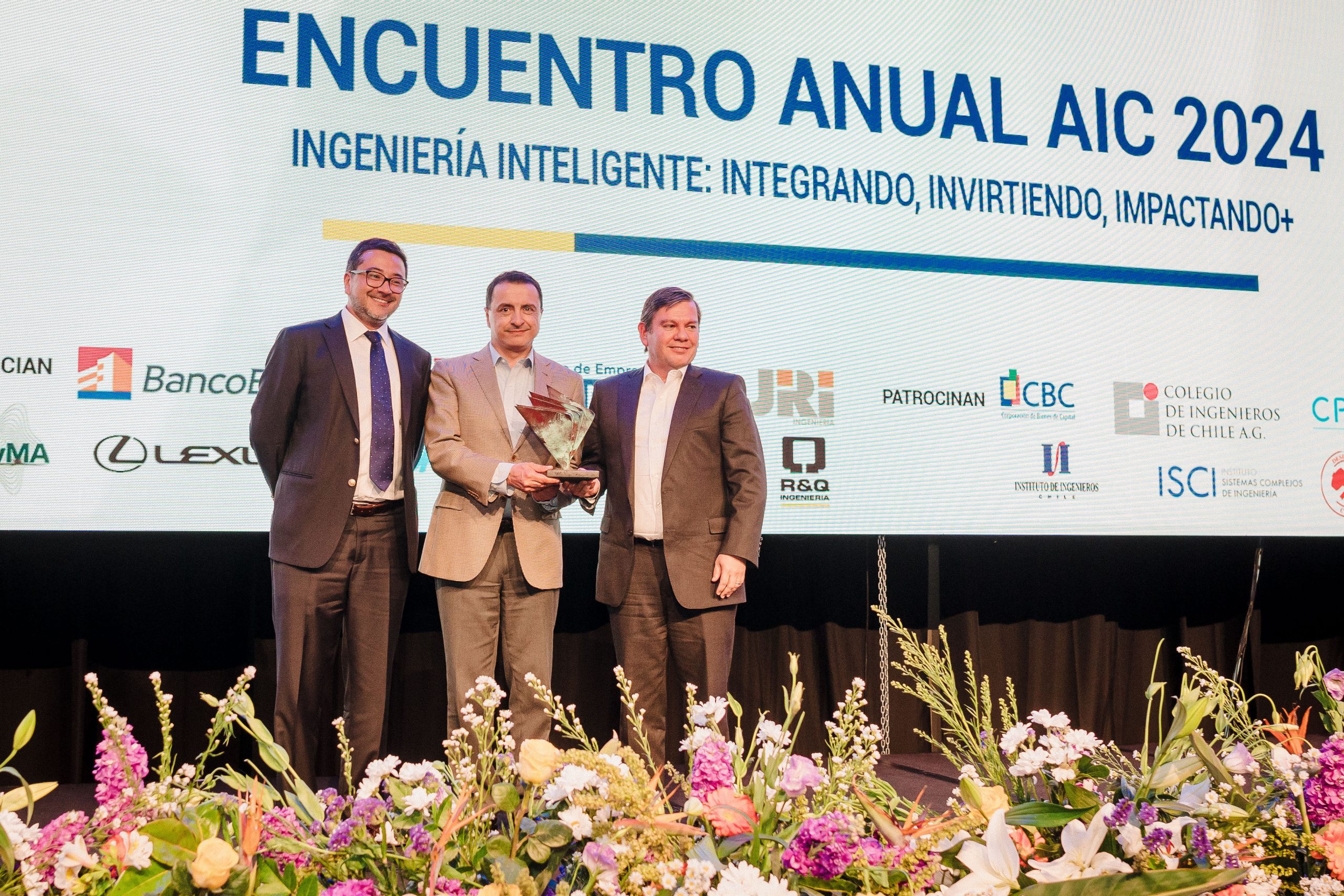 AIC reconoce a Ruta Orbital Sur por su impacto social